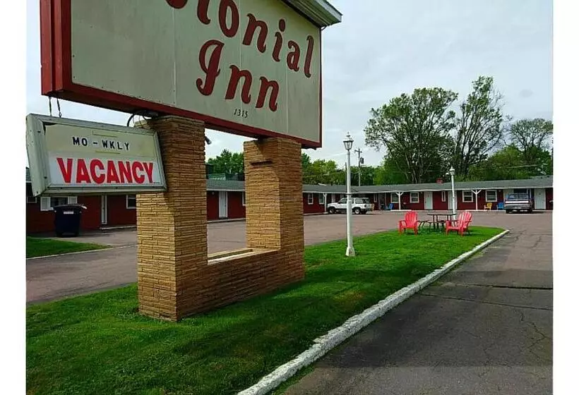 ホテル Colonial Inn New Ulm Extended Stay