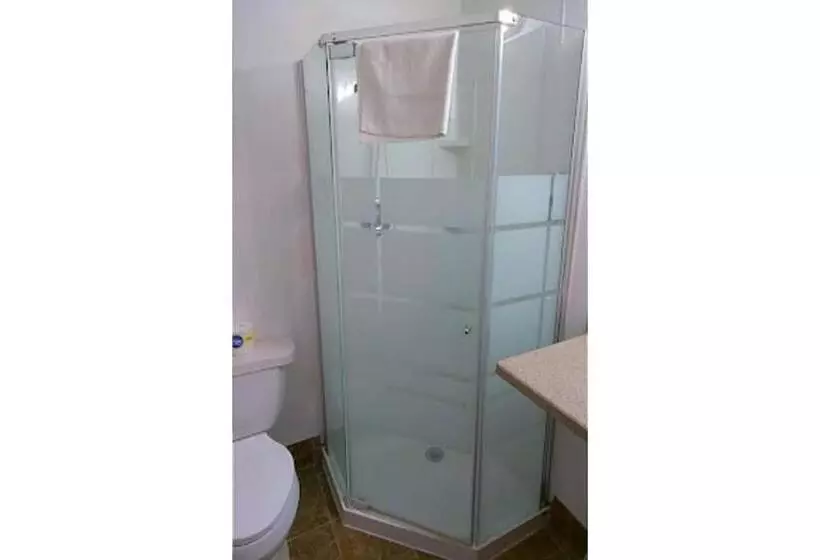 ホテル Colonial Inn New Ulm Extended Stay