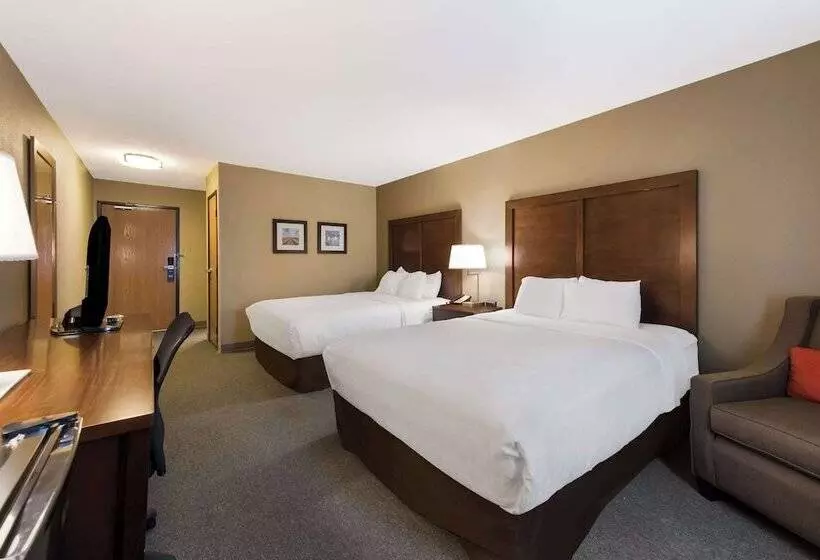 ホテル Comfort Inn East