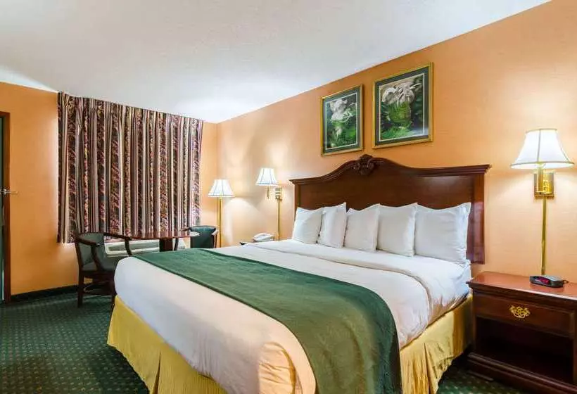 هتل Quality Inn Eureka Springs South