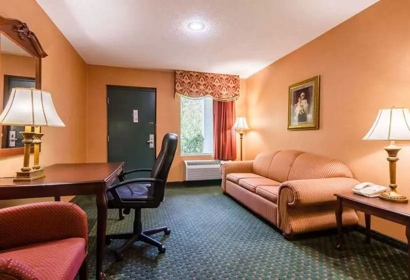 هتل Quality Inn Eureka Springs South