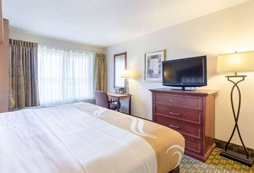 בית מלון כפרי Quality Inn