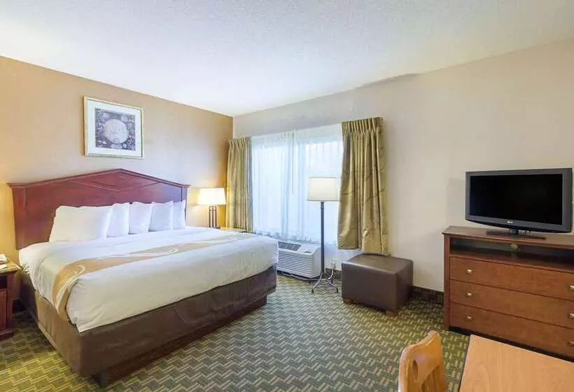 هتل Quality Inn