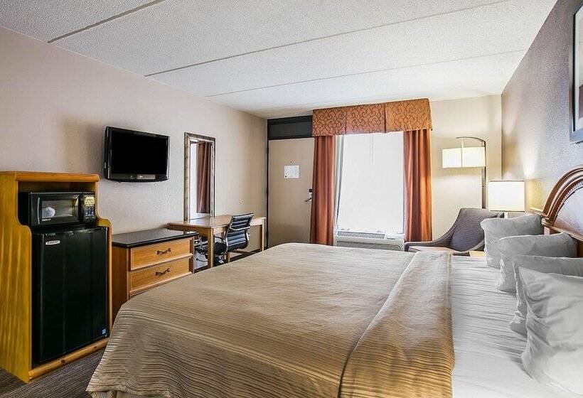 호텔 Quality Inn
