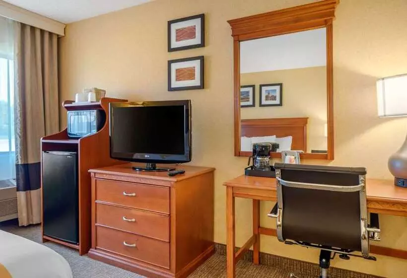 호텔 Quality Inn I25