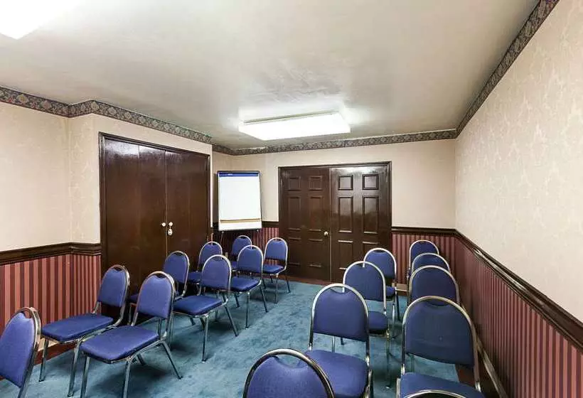 ホテル Quality Inn Near Medical Center