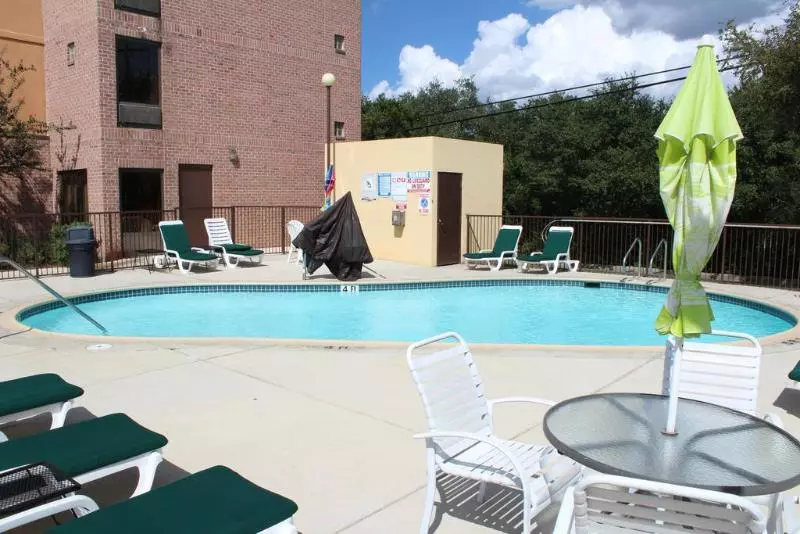 בית מלון כפרי Spark By Hilton San Antonio Northwest Near Six Flags