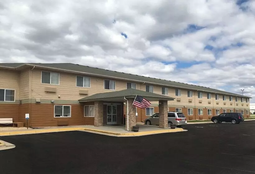 Отель Quality Inn & Suites