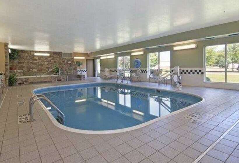 Otel Quality Inn & Suites