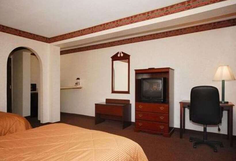 Отель Quality Inn & Suites Tarboro  Kingsboro
