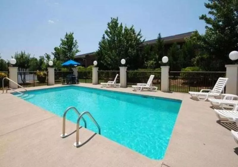 Hotelli Quality Inn & Suites Tarboro  Kingsboro