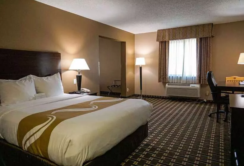 호텔 Quality Inn & Suites Watertown Near Prairie Lakes Ice Arena
