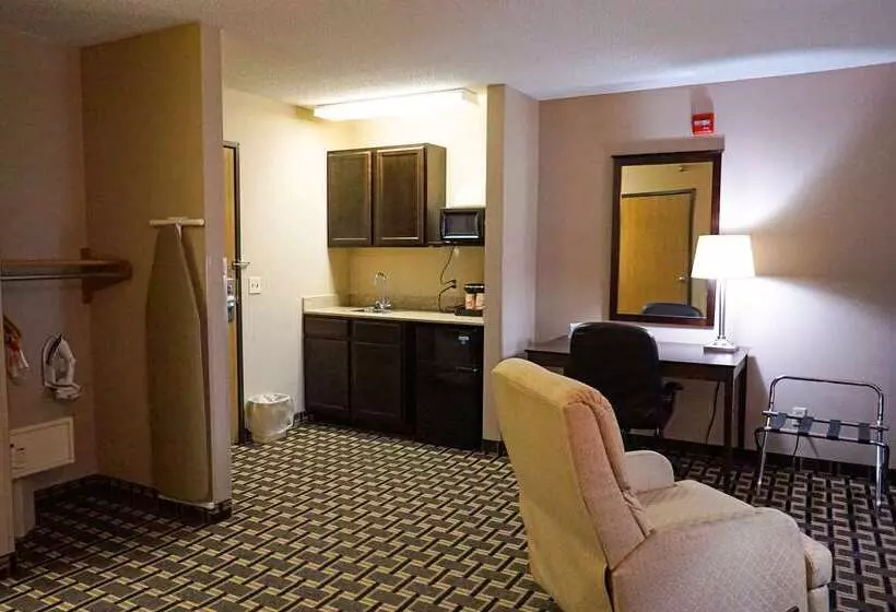 호텔 Quality Inn & Suites Watertown Near Prairie Lakes Ice Arena