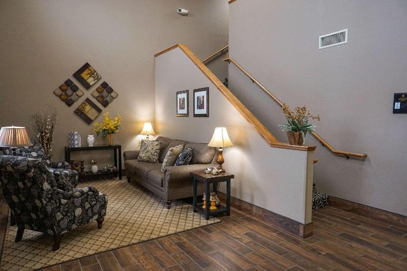 בית מלון כפרי Quality Inn & Suites Watertown Near Prairie Lakes Ice Arena