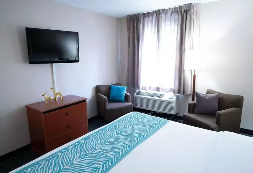 Hotel Americinn By Wyndham Omaha Near Zoo