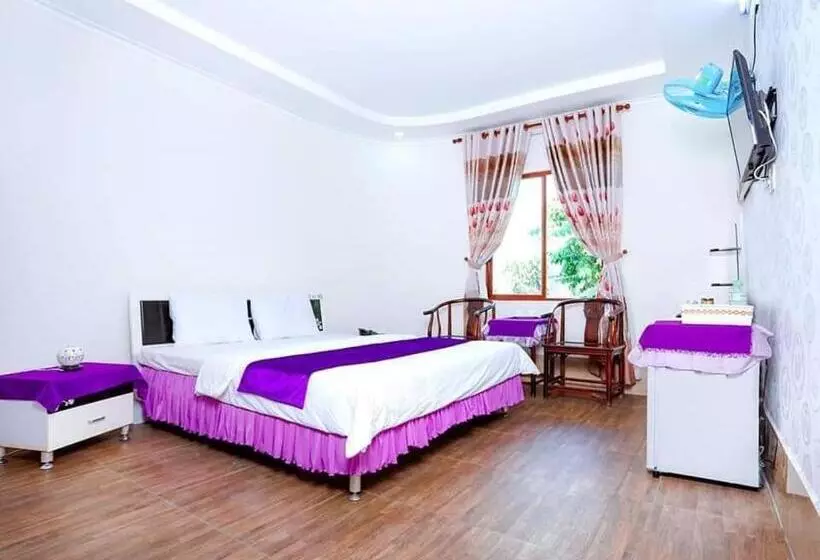 هتل Ngọc Hưng