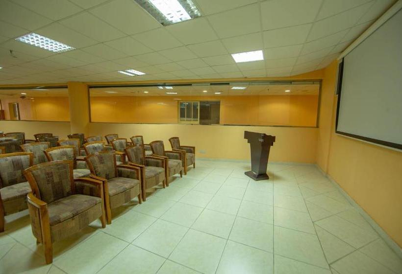 酒店 The New Address