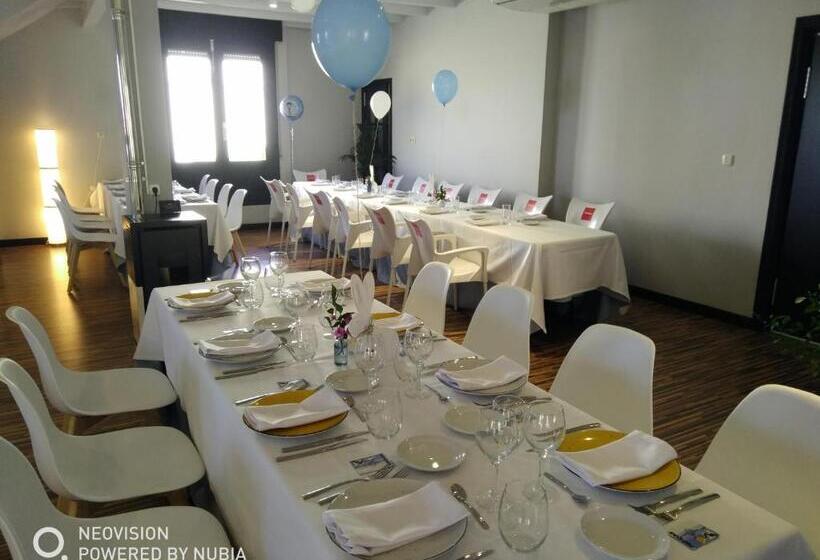 Пансион Aderezo Hostal Restaurante