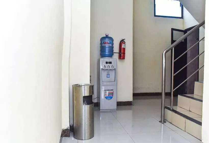 Majatalo Reddoorz Syariah Near Pantai Losari 3