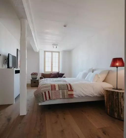 Aamiaismajoitus (B&B) Amitié