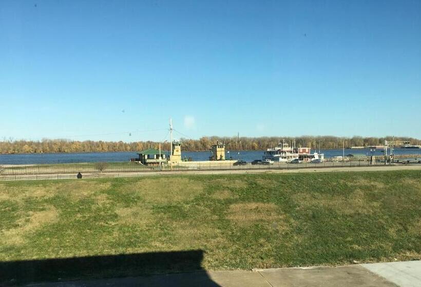 ベッドアンドブレックファースト Riverside Inn Hannibal