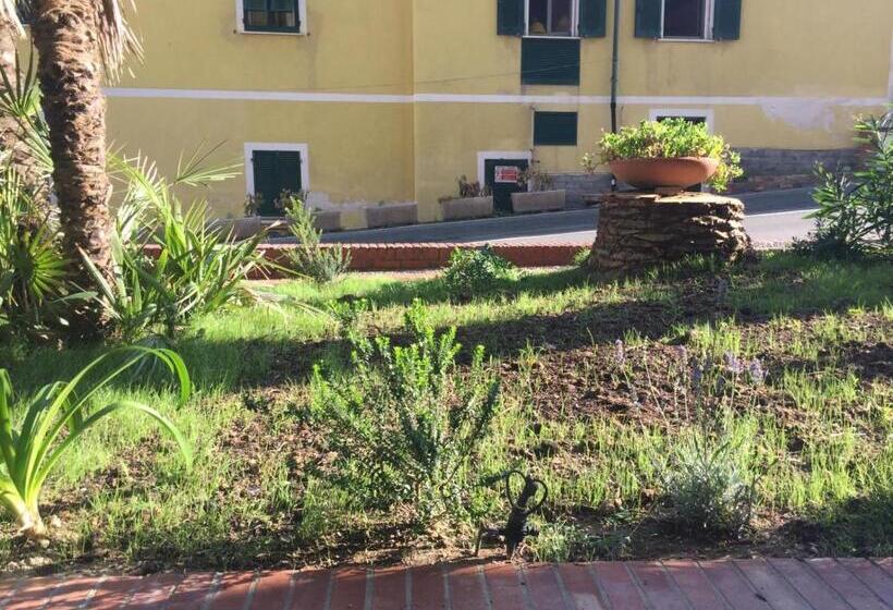 بنسيون Affittacamere Sciacchetra