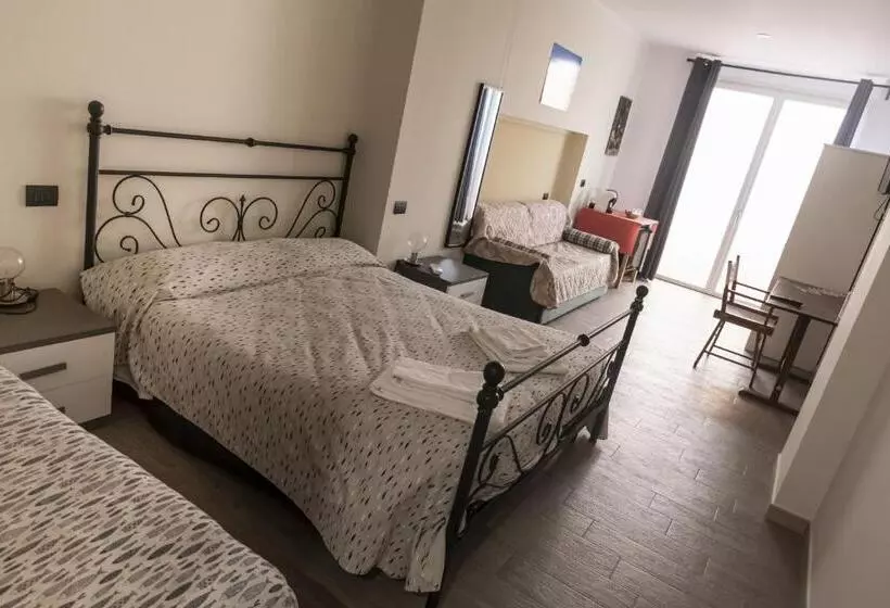 Majatalo Affittacamere Sciacchetra