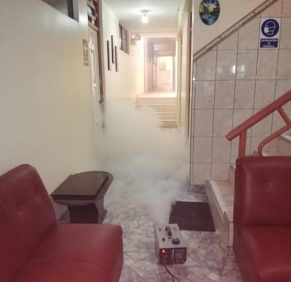 تختخواب و صبحانه La Posada De Valdez