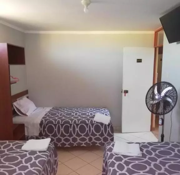 تختخواب و صبحانه La Posada De Valdez