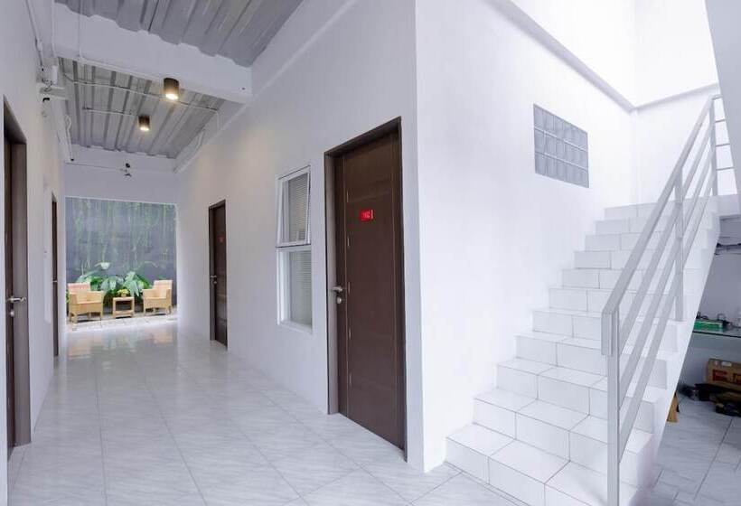 בית מלון כפרי Fongki Place