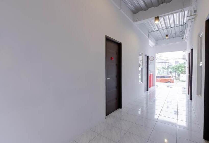 בית מלון כפרי Fongki Place