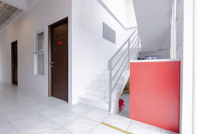 בית מלון כפרי Fongki Place