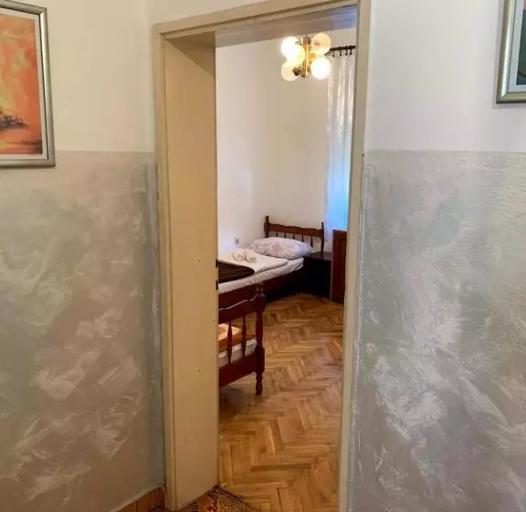 Hostel Holiday Cetinje