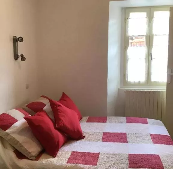 Hotelli Les Gentianes