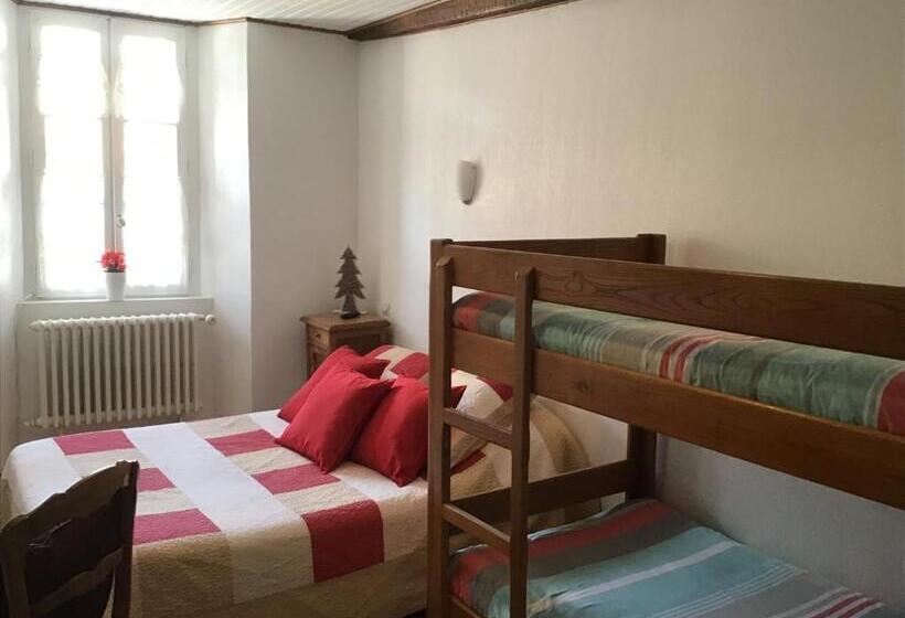 בית מלון כפרי Les Gentianes