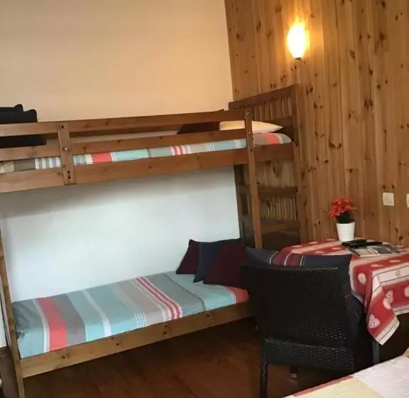 Hotelli Les Gentianes