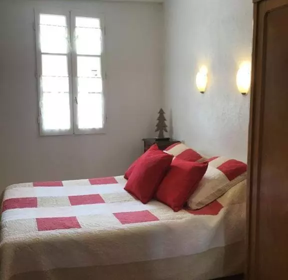 Hotelli Les Gentianes