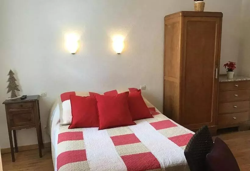 Hotelli Les Gentianes