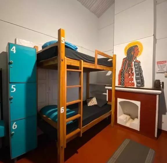 The Birdhouse Backpackers Hostel