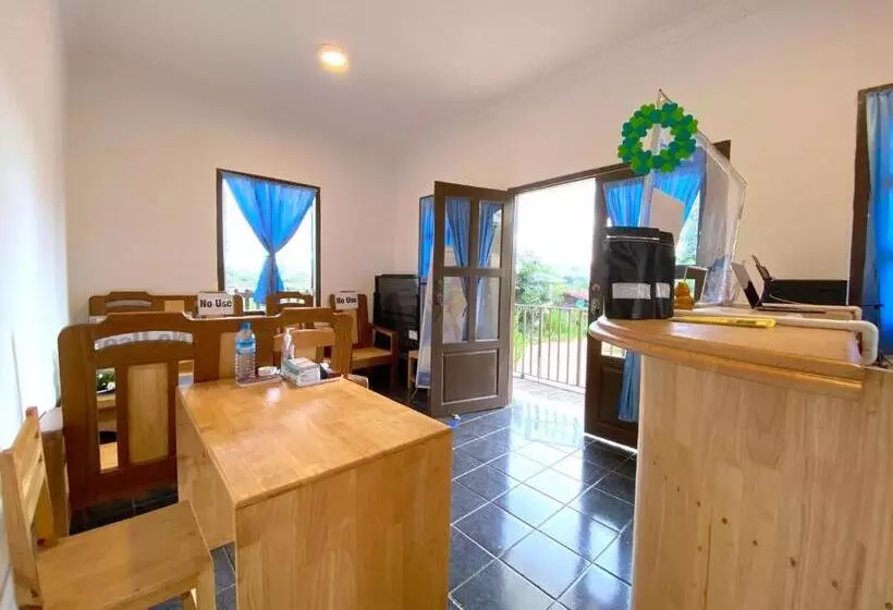 Hinode Hotel ဟိနောဒေ့ဟိုတယ်