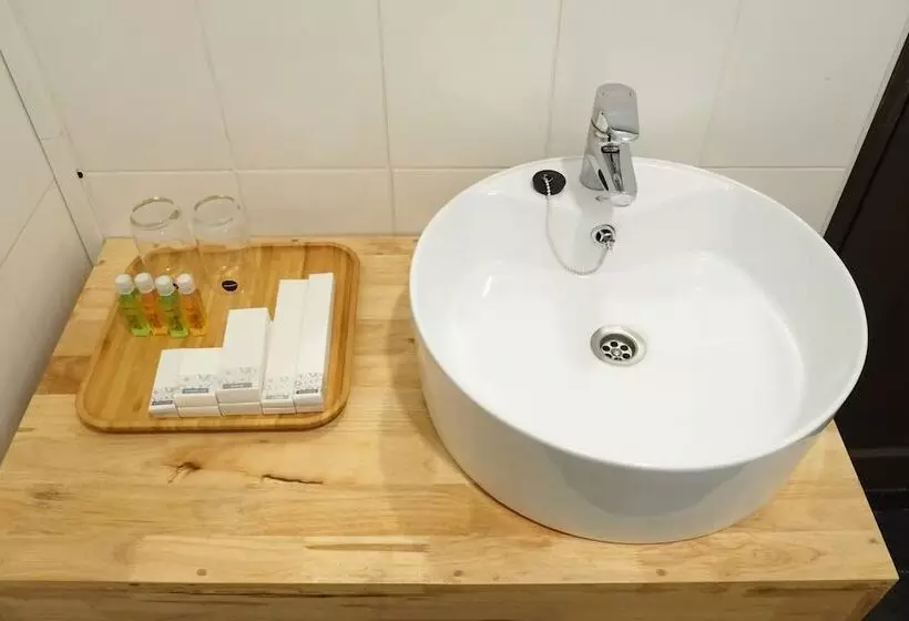 Hinode Hotel ဟိနောဒေ့ဟိုတယ်