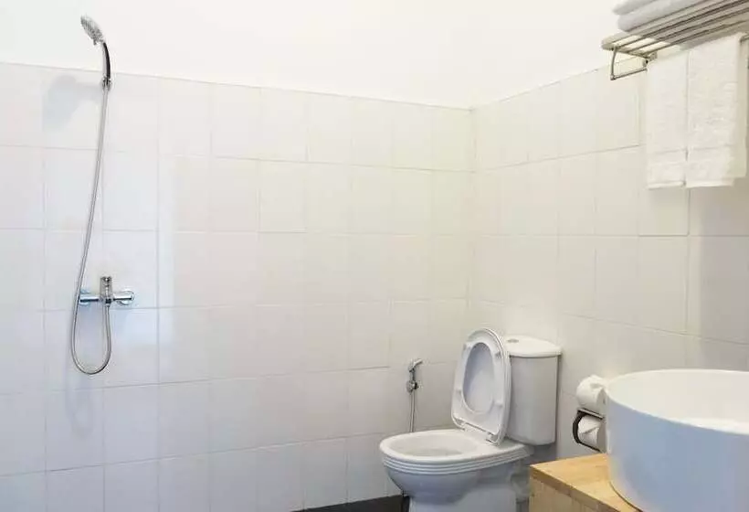 Hinode Hotel ဟိနောဒေ့ဟိုတယ်