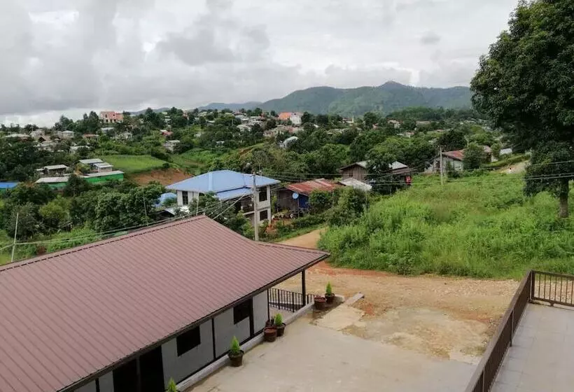 Hinode Hotel ဟိနောဒေ့ဟိုတယ်