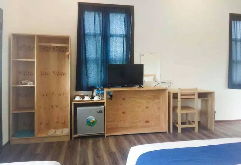 Hinode Hotel ဟိနောဒေ့ဟိုတယ်