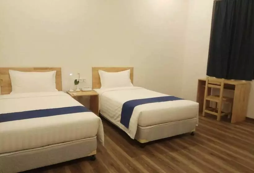 Hinode Hotel ဟိနောဒေ့ဟိုတယ်