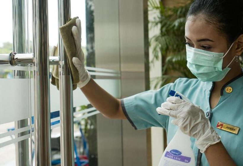 Swiss Belhotel Serpong