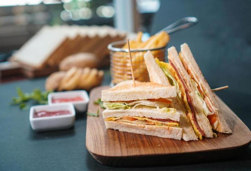 Swiss Belhotel Serpong