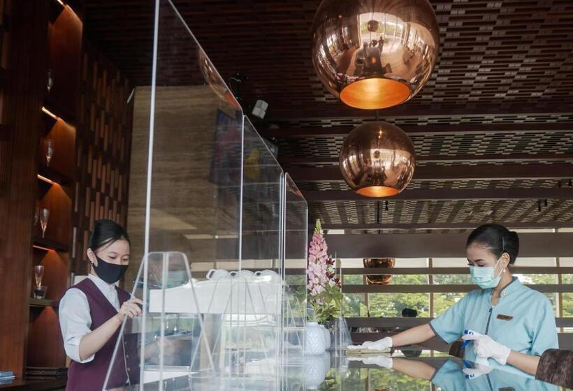 Swiss Belhotel Serpong