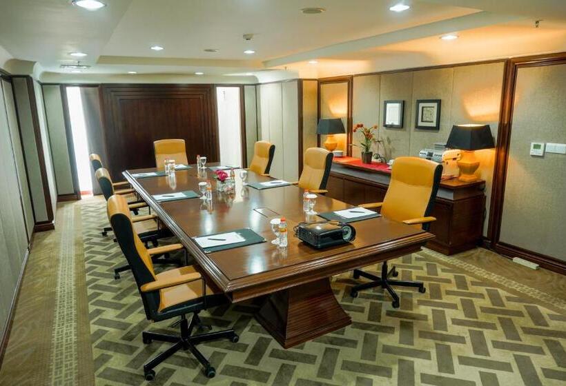 Swiss Belhotel Serpong