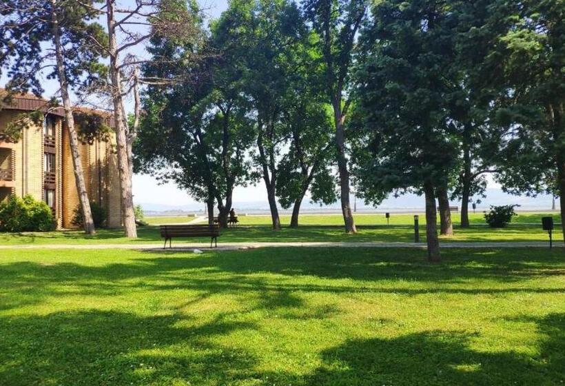 پانسیون Mom`s House